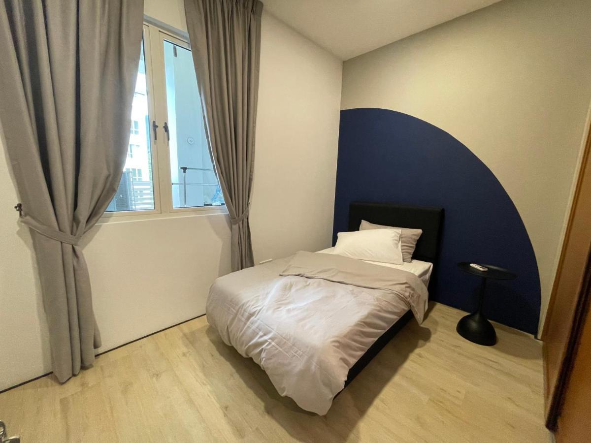 Santubong Suites B Just Like Home Damai Kuching Exteriér fotografie