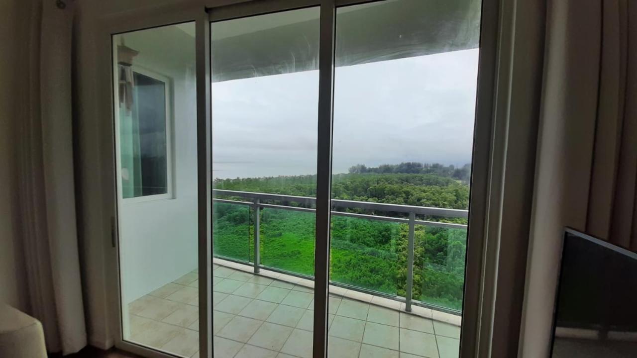 Santubong Suites B Just Like Home Damai Kuching Exteriér fotografie